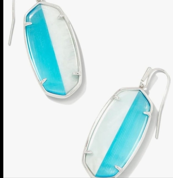 Kendra Scott Jewelry - Kendra Scott NWT ELLE INTARISA EARRINGS LIGHT BLUE SMITHSONITE/BLUE GLASS UNIQUE
